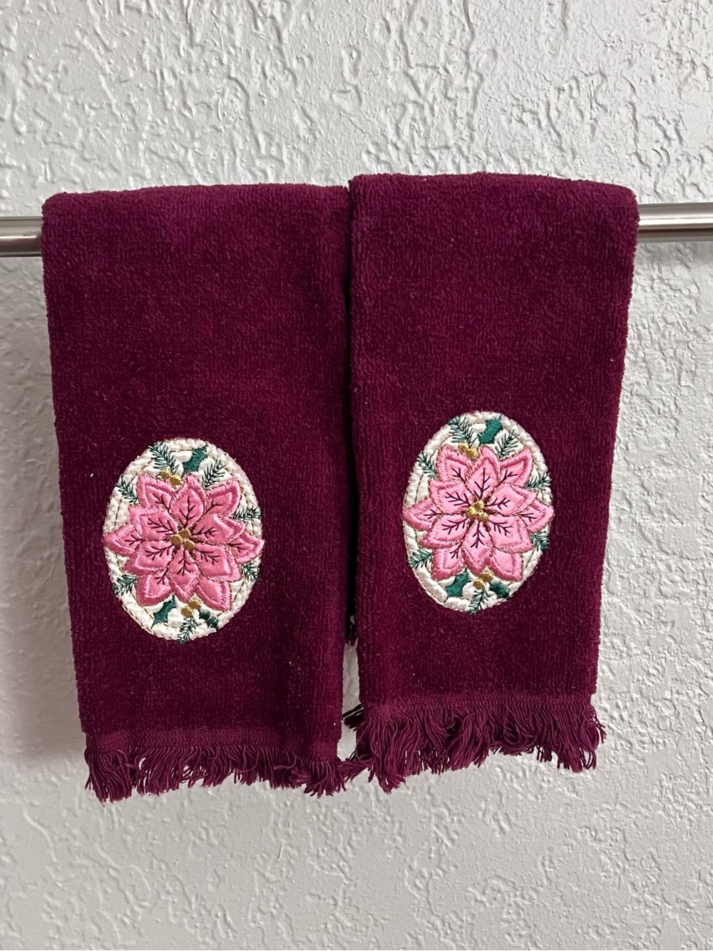 Vintage Burgundy Poinsettia Embroidered Hand Towels Set of 2 USA